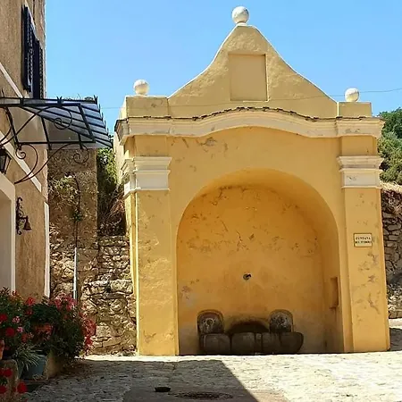 Typique Au Coeur Du Village Lavatoggio